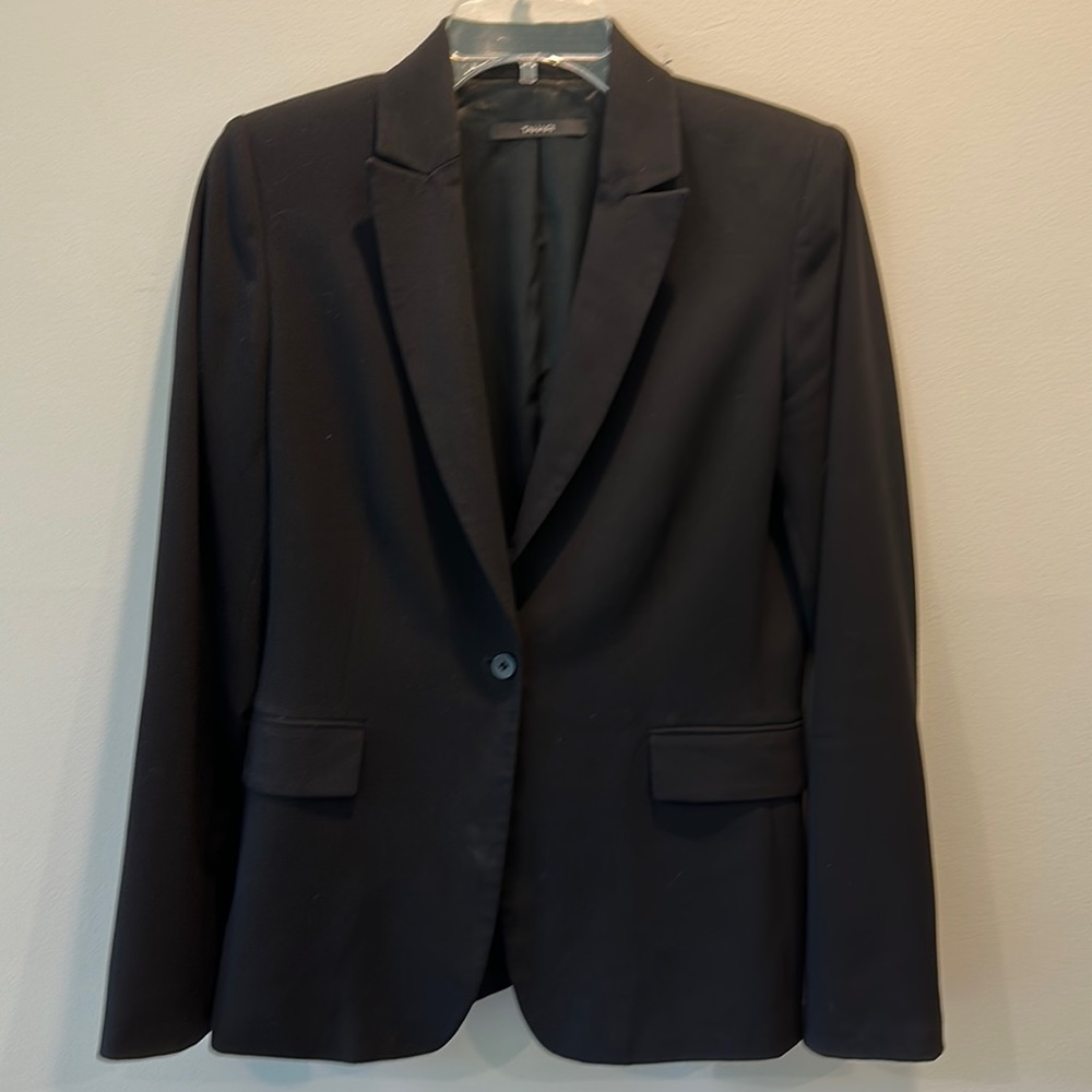 Black, Tahari blazer in excellent condition